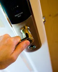 Milpitas Locksmiths  Milpitas, CA 408-310-4400 - comm-01